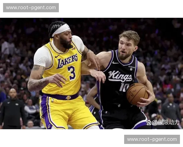 詹姆斯称湖人战术需根据对手特点进行灵活调整